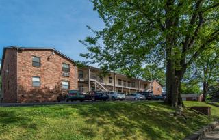 806 18th Ave, Nashville, TN 37203-3223