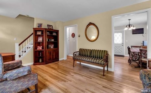 407 Berkshire Rd, Ridgewood NJ 07450-5533 exterior