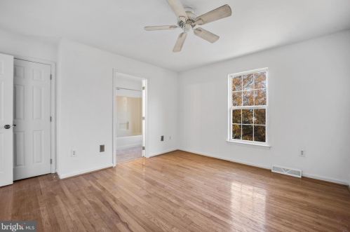 922 Gray St, New Castle DE 19720-6035 exterior