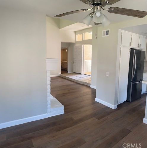 73 Woodleaf, Irvine CA  92614-7081 exterior