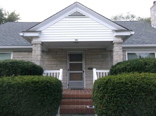 208 Seminary St, Plummer, IN 47424-1320