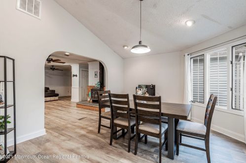 49 Cooks Bridge Rd, Jackson Twp NJ  08527-2523 exterior