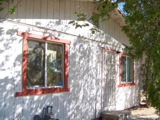 531 Valley Ave, Barstow, CA 92311-5865