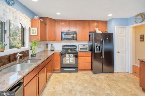 319 Birchside Cir, Locust Grove VA 22508-5440 exterior