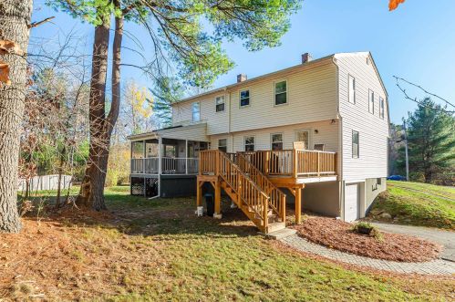 30 Porcupine Cir, Salem NH  03079-2868 exterior