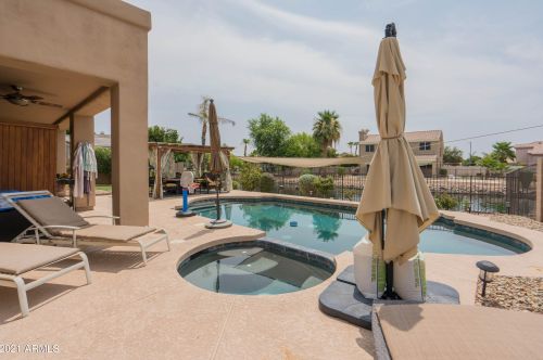 6007 Potter Dr, Glendale AZ  85308-6728 exterior