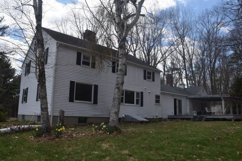 10 Brooks Rd, Worcester, MA 01612-1169