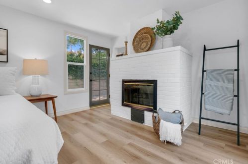 3936 Gaviota Ave, Long Beach CA  90807-3740 exterior