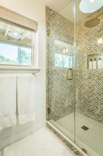 1673 Gulf Beach Dr, Saint George Island FL  32328-3107 exterior