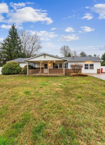 175 Helen Rd, Pataskala OH  43062-9313 exterior