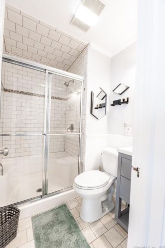 53 Grant St, Milford CT 06460-5310 exterior