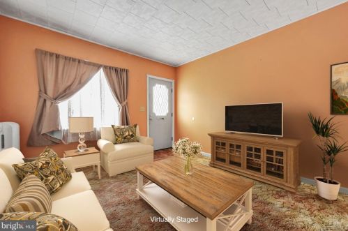 2029 Walnut St, Ashland PA  17921-1611 exterior