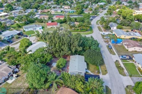 1485 1st Ct, Boynton Beach FL  33435-2609 exterior