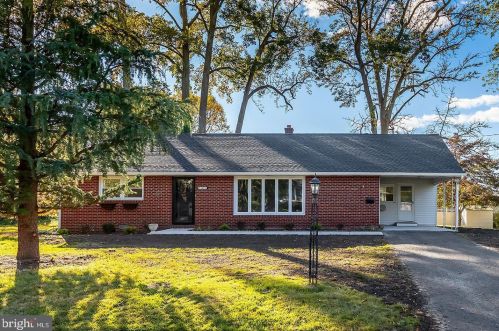 783 4th St, West Deptford, NJ 08097-1315