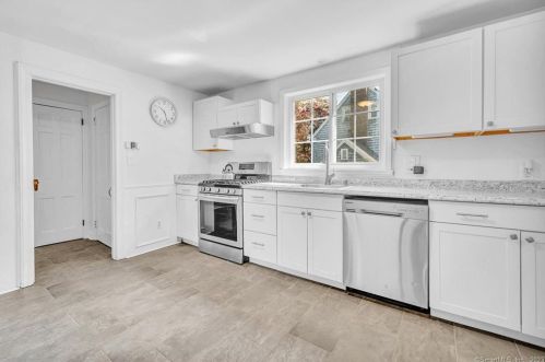 588 Lincoln St, New Britain CT  06052-1820 exterior