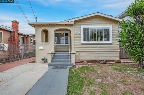 2771 79th Ave, Oakland, CA 94605-3327