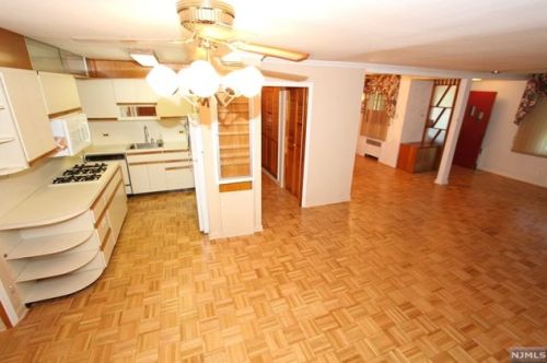 434 Harristown Rd, Ridgewood NJ  07452-2836 exterior