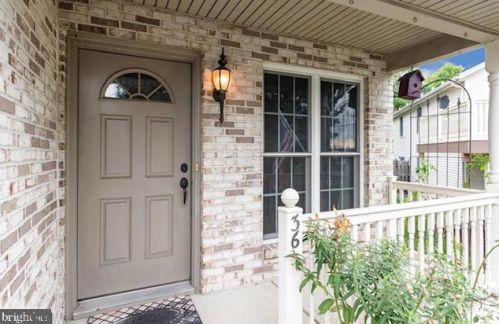 36 Ashburg Dr, Navy Sup Dpt PA  17050-8209 exterior