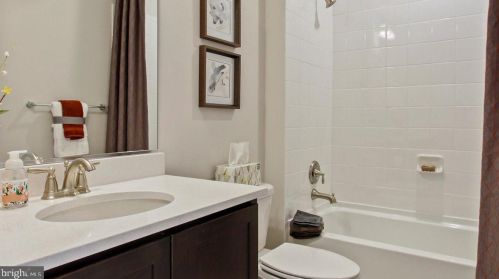 101 Brookside Ln, Gettysburg PA  17325-2026 exterior