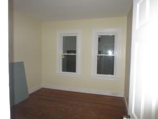 146 Dover St, Bridgeport CT  06610-2207 exterior