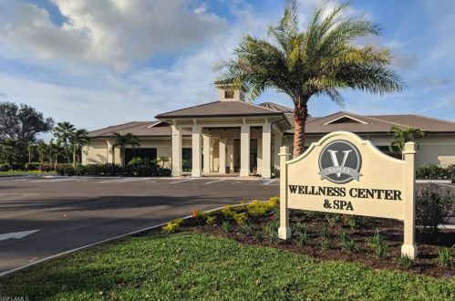 103 Tuscana Ct, Naples FL  34119-4706 exterior