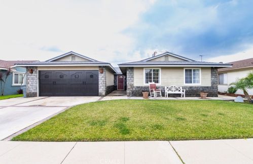 8082 San Helice Cir, Buena Park, CA 90620-2938