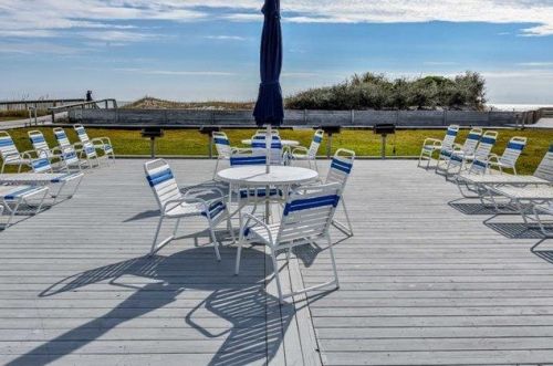 1804 Gulf Bch Dr, Saint George Island FL  32328-2827 exterior