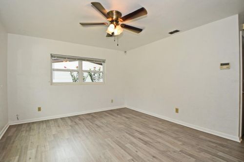 2015 Adams Ave, Sanford, FL 32771-4612