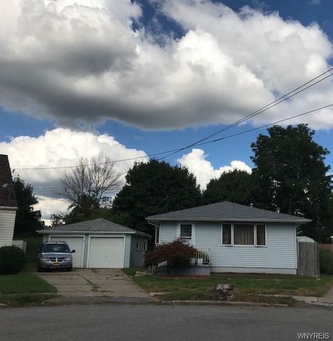 474 Weimar St, Buffalo, NY 14206-3227