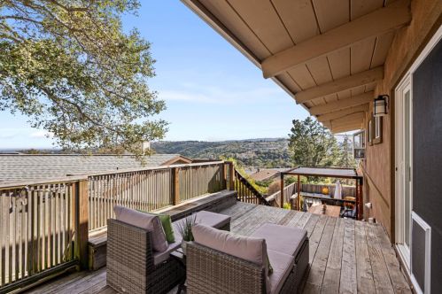 2440 Lincoln Ave, Belmont CA  94002-1424 exterior