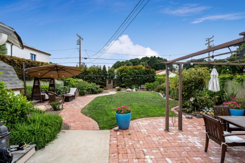 3117 Calle Noguera, Santa Barbara CA  93105-2824 exterior
