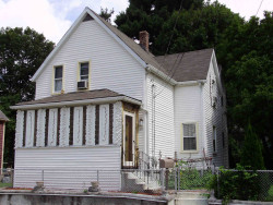 48 Butts St, Newton, MA 02464-1353