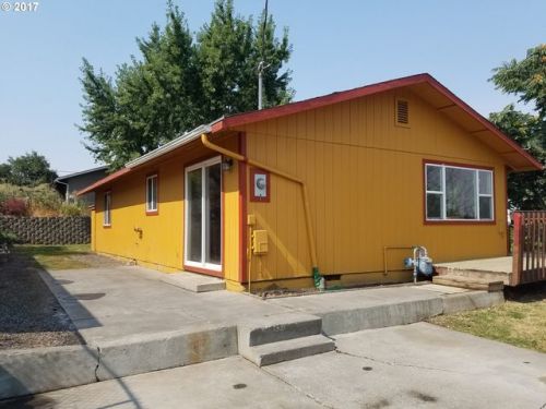 819 9 St, Cayuse OR  97801-3129 exterior