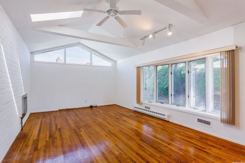 136 Central Park Rd, Hicksville NY 11803-2030 exterior