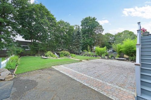 57 Wayne Ave, Airmont NY  10901-4617 exterior