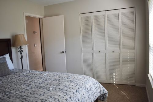 1366 Point Dr, Mount Pleasant SC  29466-9481 exterior