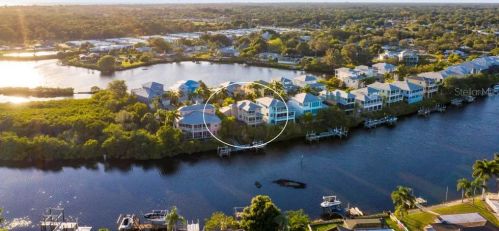 705 Shakett Creek Dr, Nokomis FL  34275-2252 exterior