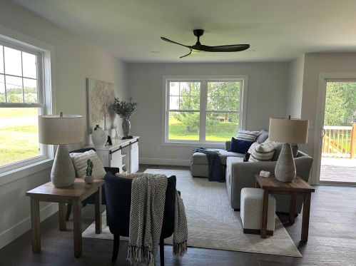 1108 Beacon Dr, Mishawaka, IN 46544-6288