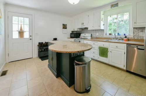 52 Carter Rd, Plymouth, CT 06782-2302