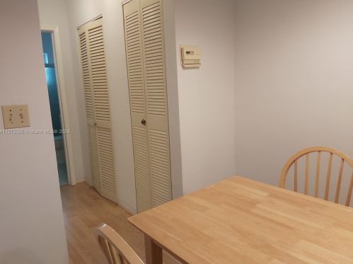 1300 17th Ave, Hollywood FL  33020-3616 exterior