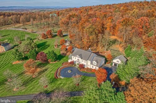 40280 Spectacular Bid Pl, Leesburg VA  20176-7173 exterior