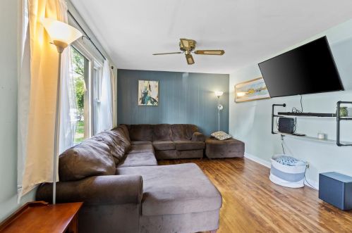 1208 Summit Ave, Waukesha, WI 53188-2950