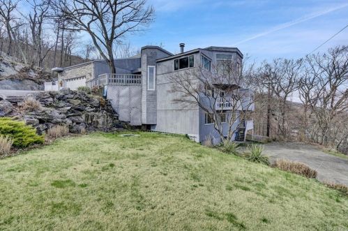 21 Hemlock Hl, Greenwood Lake, NY 10925-2001