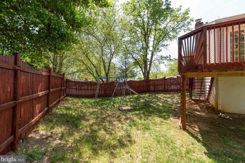 13207 Nassau Dr, Woodbridge VA  22193-4104 exterior