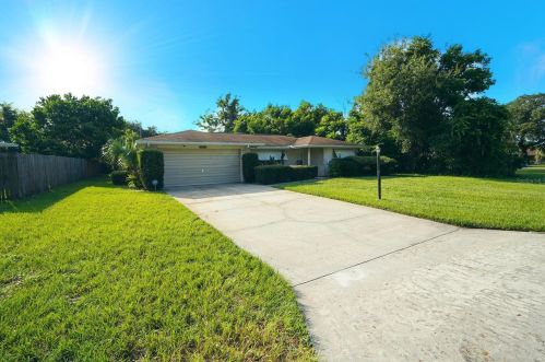 1109 Eagles Nest Ave, Deltona, FL 32725-6329