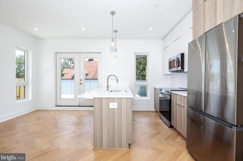 3743 12th St, Washington, DC 20017-4101