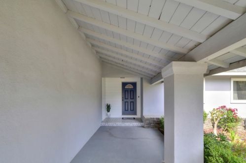 10655 Valley View Dr, Rancho Cordova CA  95670-2468 exterior