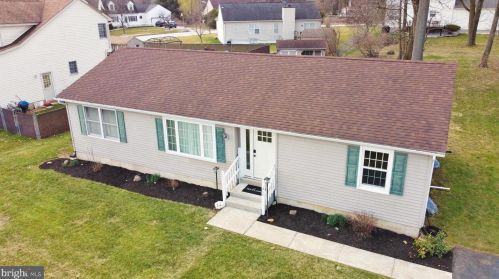 215 Ryans Run, Boothwyn PA  19060-2451 exterior