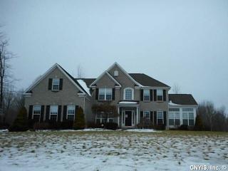 3239 Greenleafe Dr, Schroeppel, NY 13135-1538