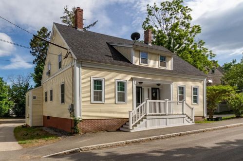 23 Maple St, Concord NH  03301-4201 exterior